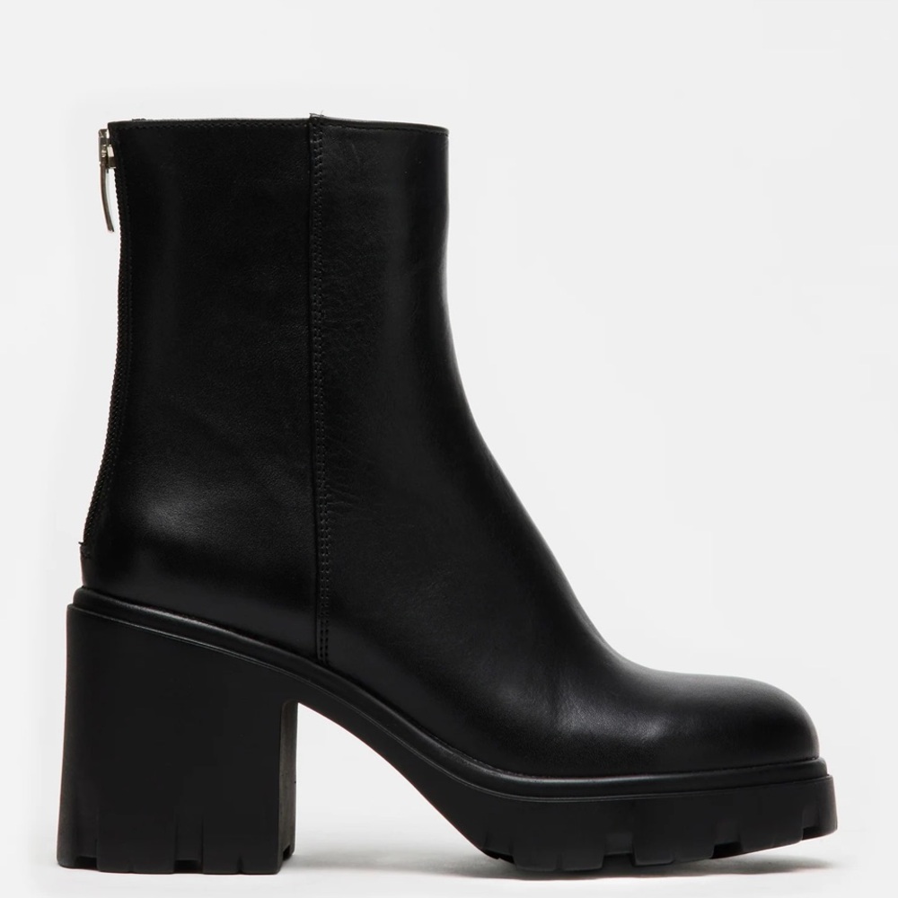 Steve Madden Gaucho Leather Boot